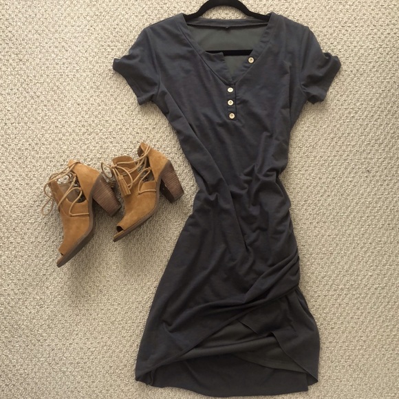 Dresses & Skirts - Gray dress